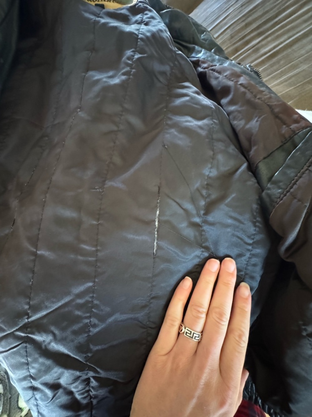 Men's Black Leather Bomber Jacket - Timeless Casual Layer - Picture 5 of 8